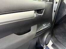 Toyota Hilux 2.4 D-4D Invincible Pickup Double Cab 4dr Diesel Auto 4WD Euro 6 (s/s) (TSS) (150 ps) - U577