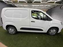Vauxhall Combo 1.6 Turbo D 2300 Sportive Panel Van 4dr Diesel Manual L1 H1 Euro 6 (s/s) (100 ps) - U610