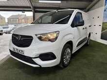 Vauxhall Combo 1.6 Turbo D 2300 Sportive Panel Van 4dr Diesel Manual L1 H1 Euro 6 (s/s) (100 ps) - U642