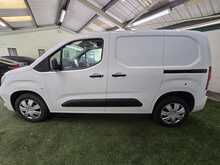 Vauxhall Combo 1.6 Turbo D 2300 Sportive Panel Van 4dr Diesel Manual L1 H1 Euro 6 (s/s) (100 ps) - U684