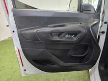 Vauxhall Combo 1.6 Turbo D 2300 Sportive Panel Van 4dr Diesel Manual L1 H1 Euro 6 (s/s) (100 ps) - U684