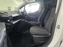 Vauxhall Combo 1.6 Turbo D 2300 Sportive Panel Van 4dr Diesel Manual L1 H1 Euro 6 (s/s) (100 ps) - U684