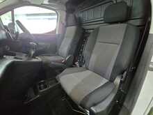 Vauxhall Combo 1.6 Turbo D 2300 Sportive Panel Van 4dr Diesel Manual L1 H1 Euro 6 (s/s) (100 ps) - U684