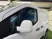 Vauxhall Combo 1.5 Turbo D 2300 Sportive Panel Van 4dr Diesel Manual L1 H1 Euro 6 (100 ps) - U686
