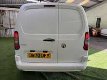 Vauxhall Combo 1.5 Turbo D 2300 Sportive Panel Van 4dr Diesel Manual L1 H1 Euro 6 (100 ps) - U686