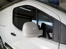 Vauxhall Combo 1.5 Turbo D 2300 Sportive Panel Van 4dr Diesel Manual L1 H1 Euro 6 (100 ps) - U686