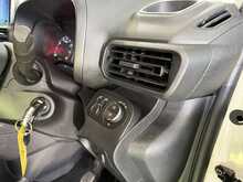 Vauxhall Combo 1.5 Turbo D 2300 Sportive Panel Van 4dr Diesel Manual L1 H1 Euro 6 (100 ps) - U686