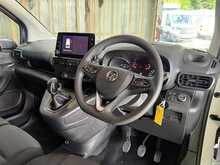Vauxhall Combo 1.5 Turbo D 2300 Sportive Panel Van 4dr Diesel Manual L1 H1 Euro 6 (100 ps) - U686
