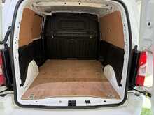 Vauxhall Combo 1.5 Turbo D 2300 Sportive Panel Van 4dr Diesel Manual L1 H1 Euro 6 (100 ps) - U686