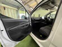 Vauxhall Combo 1.5 Turbo D 2300 Sportive Panel Van 4dr Diesel Manual L1 H1 Euro 6 (100 ps) - U686