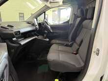 Vauxhall Combo 1.5 Turbo D 2300 Sportive Panel Van 4dr Diesel Manual L1 H1 Euro 6 (100 ps) - U686