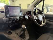 Vauxhall Combo 1.5 Turbo D 2300 Sportive Panel Van 4dr Diesel Manual L1 H1 Euro 6 (100 ps) - U686