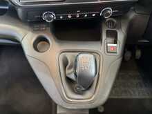 Vauxhall Combo 1.5 Turbo D 2300 Sportive Panel Van 4dr Diesel Manual L1 H1 Euro 6 (100 ps) - U686