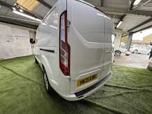 Ford Transit Custom 2.0 300 EcoBlue Limited Panel Van 5dr Diesel Manual L1 H1 Euro 6 (s/s) (130 ps) - U689