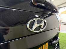 Hyundai Santa Fe 2.2 CRDi Style SUV 5dr Diesel Manual 4WD Euro 5 (5 seat) (194 bhp) - U720