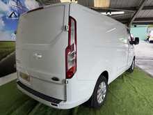 Ford Transit Custom 2.0 300 EcoBlue Limited Panel Van 5dr Diesel Manual L2 H1 Euro 6 (s/s) (130 ps) - U727