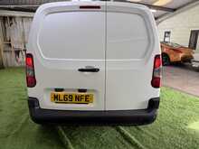 Peugeot Partner 1.5 BlueHDi 1000 Professional Standard Panel Van 5dr Diesel Manual SWB Euro 6 (100 bhp) - U730