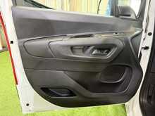 Peugeot Partner 1.5 BlueHDi 1000 Professional Standard Panel Van 5dr Diesel Manual SWB Euro 6 (100 bhp) - U730