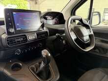 Peugeot Partner 1.5 BlueHDi 1000 Professional Standard Panel Van 5dr Diesel Manual SWB Euro 6 (100 bhp) - U730