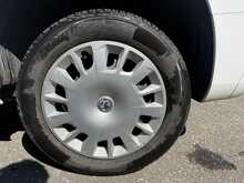 Vauxhall Combo 1.6 Turbo D 2300 Sportive Panel Van 4dr Diesel Manual L1 H1 Euro 6 (s/s) (100 ps) - U731