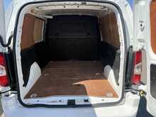 Vauxhall Combo 1.6 Turbo D 2300 Sportive Panel Van 4dr Diesel Manual L1 H1 Euro 6 (s/s) (100 ps) - U731