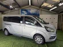Ford Tourneo Custom 2.0 320 EcoBlue Titanium Minibus Double Cab 5dr Diesel Auto L2 Euro 6 (s/s) (130 ps) - U732