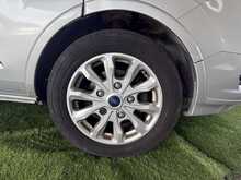 Ford Tourneo Custom 2.0 320 EcoBlue Titanium Minibus Double Cab 5dr Diesel Auto L2 Euro 6 (s/s) (130 ps) - U732