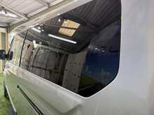 Ford Tourneo Custom 2.0 320 EcoBlue Titanium Minibus Double Cab 5dr Diesel Auto L2 Euro 6 (s/s) (130 ps) - U732