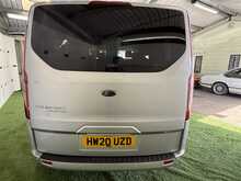 Ford Tourneo Custom 2.0 320 EcoBlue Titanium Minibus Double Cab 5dr Diesel Auto L2 Euro 6 (s/s) (130 ps) - U732