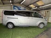 Ford Tourneo Custom 2.0 320 EcoBlue Titanium Minibus Double Cab 5dr Diesel Auto L2 Euro 6 (s/s) (130 ps) - U732