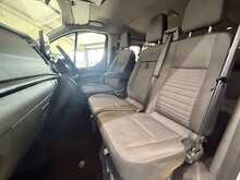 Ford Tourneo Custom 2.0 320 EcoBlue Titanium Minibus Double Cab 5dr Diesel Auto L2 Euro 6 (s/s) (130 ps) - U732