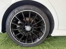 Mercedes-Benz A Class 2.0 A250 BlueEfficiency AMG Sport Hatchback 5dr Petrol 7G-DCT Euro 6 (s/s) (211 ps) - U766