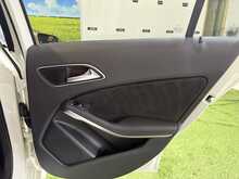 Mercedes-Benz A Class 2.0 A250 BlueEfficiency AMG Sport Hatchback 5dr Petrol 7G-DCT Euro 6 (s/s) (211 ps) - U766