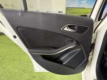 Mercedes-Benz A Class 2.0 A250 BlueEfficiency AMG Sport Hatchback 5dr Petrol 7G-DCT Euro 6 (s/s) (211 ps) - U766