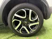 Renault Captur 0.9 TCe ENERGY Iconic SUV 5dr Petrol Manual Euro 6 (s/s) (90 ps) - U770