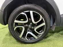 Renault Captur 0.9 TCe ENERGY Iconic SUV 5dr Petrol Manual Euro 6 (s/s) (90 ps) - U770