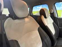 Renault Captur 0.9 TCe ENERGY Iconic SUV 5dr Petrol Manual Euro 6 (s/s) (90 ps) - U770