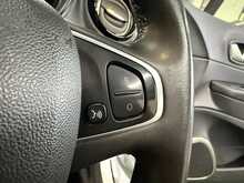 Renault Captur 0.9 TCe ENERGY Iconic SUV 5dr Petrol Manual Euro 6 (s/s) (90 ps) - U770