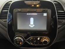 Renault Captur 0.9 TCe ENERGY Iconic SUV 5dr Petrol Manual Euro 6 (s/s) (90 ps) - U770