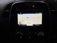 Renault Captur 0.9 TCe ENERGY Iconic SUV 5dr Petrol Manual Euro 6 (s/s) (90 ps) - U770