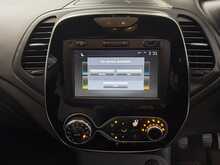 Renault Captur 0.9 TCe ENERGY Iconic SUV 5dr Petrol Manual Euro 6 (s/s) (90 ps) - U770
