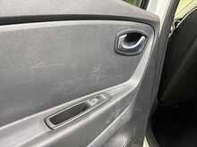 Renault Captur 0.9 TCe ENERGY Iconic SUV 5dr Petrol Manual Euro 6 (s/s) (90 ps) - U770