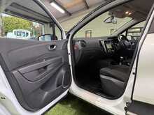 Renault Captur 0.9 TCe ENERGY Iconic SUV 5dr Petrol Manual Euro 6 (s/s) (90 ps) - U770