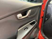 Hyundai KONA 1.0 T-GDi Blue Drive Premium SE SUV 5dr Petrol Manual Euro 6 (s/s) (120 ps) - U774