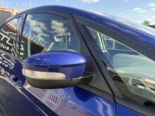 Ford S-Max 2.0 TDCi Zetec MPV 5dr Diesel Manual Euro 6 (120 ps) - U775