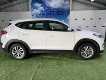 Hyundai TUCSON 1.6 GDi Blue Drive SE SUV 5dr Petrol Manual Euro 6 (s/s) (132 ps) - U789