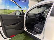 Hyundai TUCSON 1.6 GDi Blue Drive SE SUV 5dr Petrol Manual Euro 6 (s/s) (132 ps) - U789