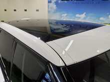 Land Rover Range Rover Evoque 2.2 SD4 Pure SUV 5dr Diesel Auto 4WD Euro 5 (190 ps) - U792