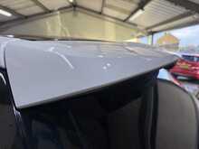 Land Rover Range Rover Evoque 2.2 SD4 Pure SUV 5dr Diesel Auto 4WD Euro 5 (190 ps) - U792