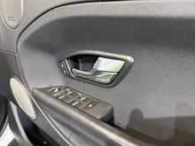 Land Rover Range Rover Evoque 2.2 SD4 Pure SUV 5dr Diesel Auto 4WD Euro 5 (190 ps) - U792